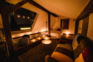 Triplex Kings Apartment in Old Town