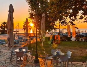 Amalia Mare Sea View Beach Cafe  Bistro