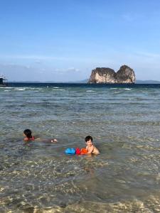 Koh Ngai Sea Open Resort