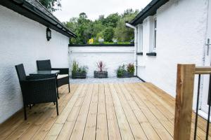 Double Room with Four Poster Bed room in Glenview Luss