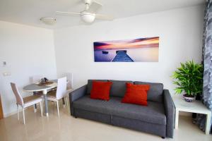 APARTAMENTO POSTIGUET CON BALCON