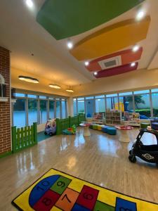 Lovely 1 Bedroom City View in Uptown BGC