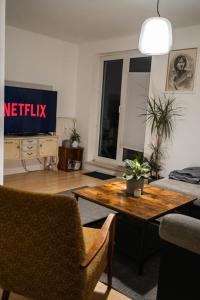 Ruhiges Apartment mit großem Balkon und Stellplatz