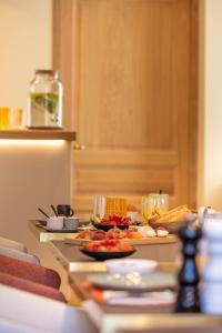 Hotels Hotel La Mere Germaine : photos des chambres