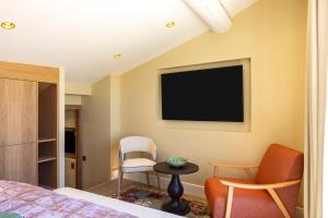 Hotels Hotel La Mere Germaine : Suite en Duplex