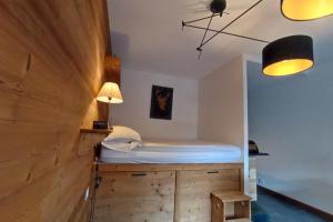 Bright 30 M With Balcony Center Villa