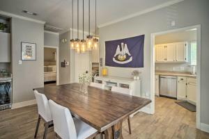 Baton Rouge Game Day House with Chic Yard Space