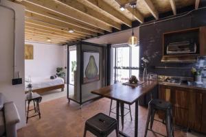 Santa Teresita Loft