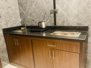 الركائز الهندسية للشقق المخدومة