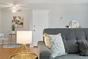 Quiet 1BR Spot Perfectly Situated Dine & Shop - Bell E3 - 埃文斯顿