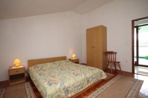 Apartments by the sea Vrboska (Hvar) - 8748