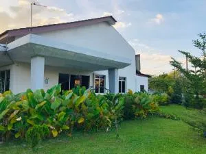 Homestay Lestary near Taiping Fast WIFI Netflix - Kampong Melayu Changkat Larah