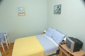 Apartments with a parking space Vodice - 4172