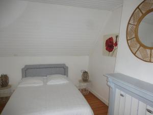 Maisons de vacances Charming holiday home 50 m from the sea : photos des chambres