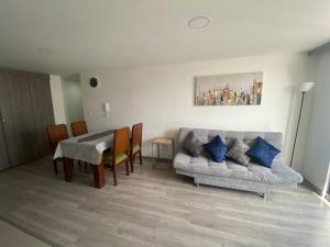 Turquesa - Exclusivo apartaestudio. (Nuevo)