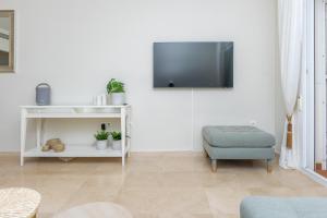 2BR Ground floor with terrace - Bellavista Hills