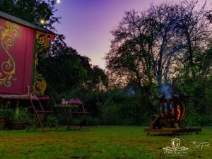 Gypsy Wagons and Vans, Clarens