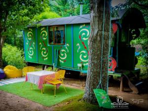 Gypsy Wagons and Vans, Clarens