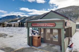Lakeshore by Summit County Mountain Retreats