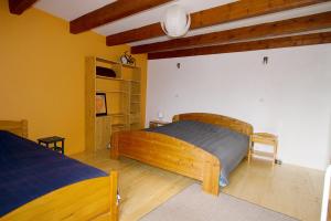 Appartements Le Bourdon bleu a Celles en Bassigny : photos des chambres