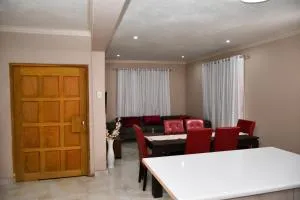 Ndlovu Palace - Ragbubee