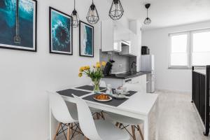 Wrzosowo Cosy Beautiful Apartment by Renters