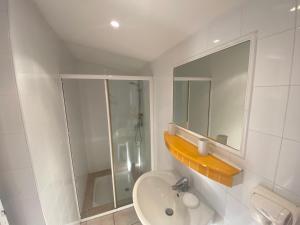 Maisons d'hotes Les Lodges de la Plage U Dragulinu : photos des chambres