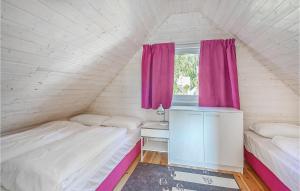 2 Bedroom Gorgeous Home In Sianozety