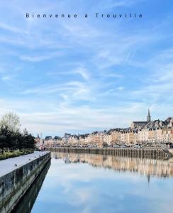 Le grand large "Superbe studio piscine chauffée du 1 juin au 15 septembre"