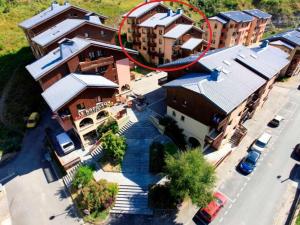 Charmant appartement à 300m des pistes à Lanslebourg avec balcon et garage - FR-1-508-71