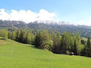 Studio 3 pers. au pied des pistes avec balcon exposé sud, draps fournis, proche commerces - FR-1-508-76