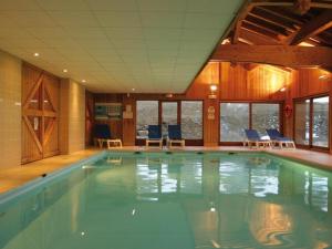 Appart 6 pers avec piscine, skis, ascenseur à Lanslebourg - FR-1-508-93