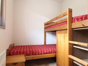 Appartements Appartement spacieux pour 6 a Lanslevillard, au pied des pistes avec balcon et parking - FR-1-508-46 : photos des chambres