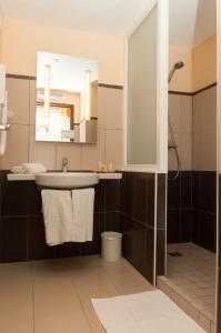 Hotels Hostellerie Saint Vincent Beauvais Aeroport : Chambre Double Supérieure