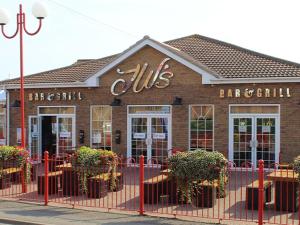 Golden Palm, Meadow View 24, Chapel St Leonards