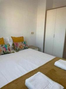 Ático moderno con terraza privada en Málaga centro