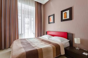 Senator Victory Square