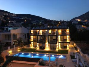 Stone House Aparts Dublex 3 plus1 mit Meerblick und Jakuzzi Kalkan No 6