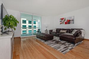 Miami condo with city & ocean views! Sleep up to 6!