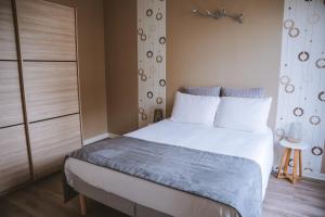 Appartements GESTLOC Appartement meuble T2 Guilherand Granges-Ardeche : photos des chambres