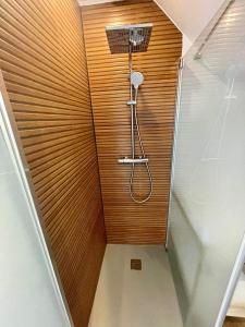 Au cœur de lArdenne Bleue - Studio avec piscine