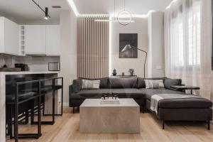 Contemporary Minimalist Apartment by REMS