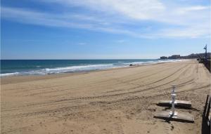 Cozy Home In Torrevieja With Wifi