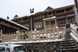 Veternik 1959, Guest houses - Neraïdochóri