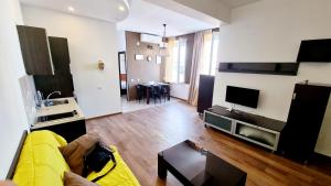 Old BATUMI MGZAVREBI APARTMENTS