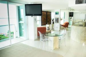 Estudio a pie de playa, increibles vistas, amanecer, atardecer, balcon, gym, jacuzi, 1807