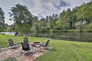 Rivers Edge - Ultimate Riverfront Getaway - Warne
