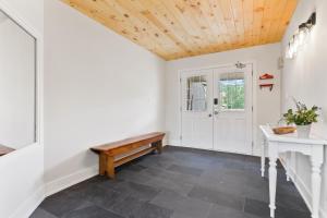 Lovely 3 Bedroom Wintergreen Retreat w Sauna