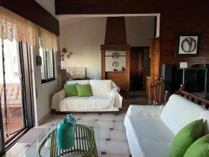 Holiday Home With Unique Views And Private Garden