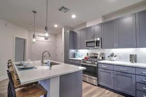 Relaxed Family Escape & Stylish & Comfortable - G3021